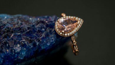 a diamond ring in close up photography
